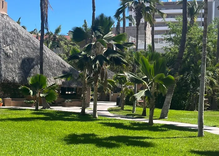 Apartahotel Elegant Pool View W/balcony| Walk| Hot Tub 4*