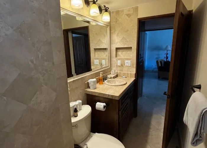 Elegant Pool View W/balcony| Walk| Hot Tub Cabo San Lucas