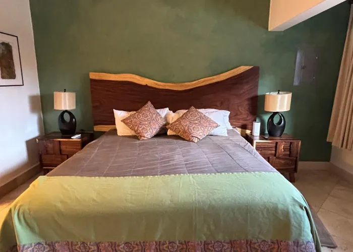 Apartahotel Elegant Pool View W/balcony| Walk| Hot Tub 4*