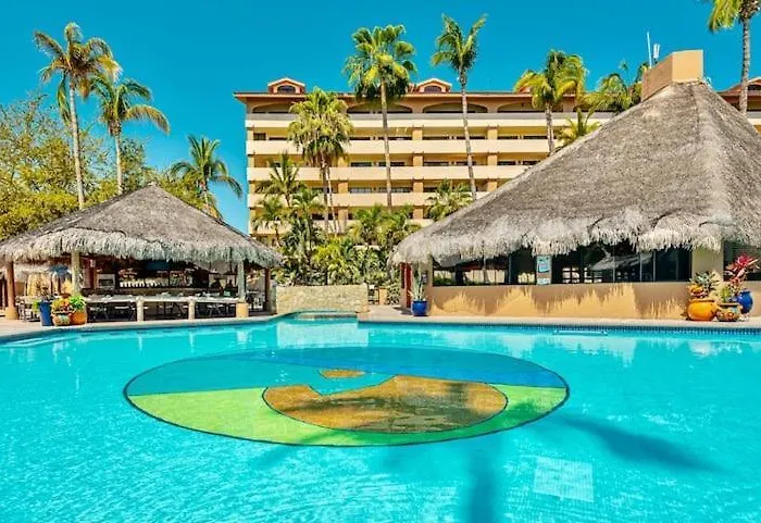 Elegant Pool View W/balcony| Walk| Hot Tub 4* Cabo San Lucas